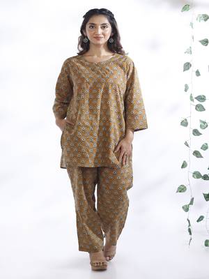 Yellow everyday wear cotton co-ord set for women 5
