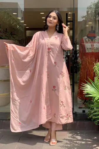 Pink chanderi silk sequin embroidered v neck kurta set with chanderi dupatta