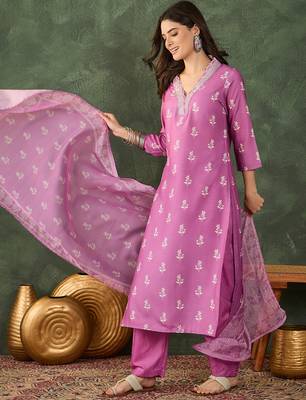 Onion floral rayon silk v-neck kurta set with organza dupatta 2