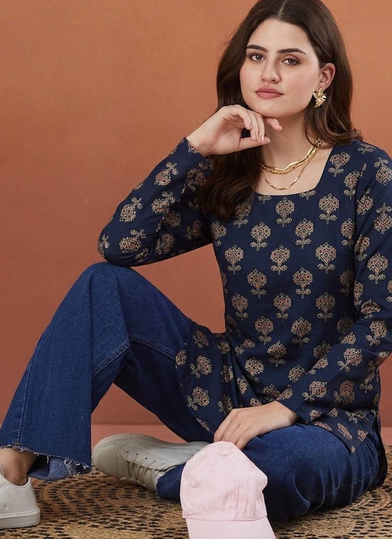 Women's rayon handprinted designer casual wear ethnic blue short kurti