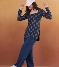 Women's rayon handprinted designer casual wear ethnic blue short kurti