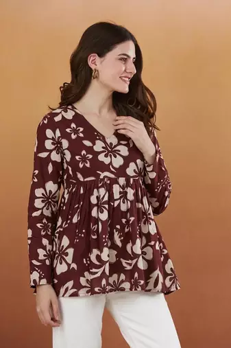 Women's rayon handprinted designer casual wear ethnic maroon short kurti