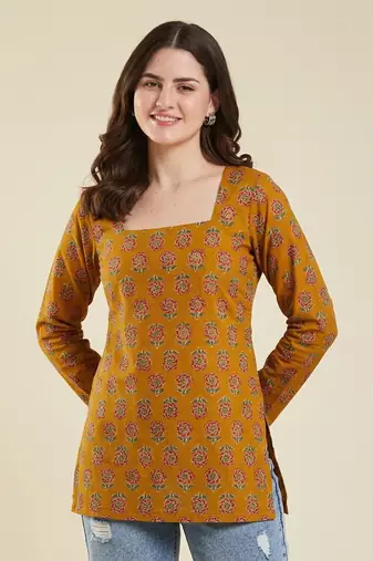 Women's rayon handprinted designer casual wear ethnic orange short kurti