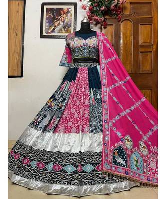 Printed Lehenga Choli in Heavy Muslin Cotton with Real Mirror Work 4