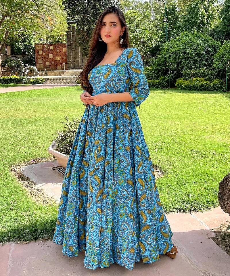 Printed cotton full flaired gown