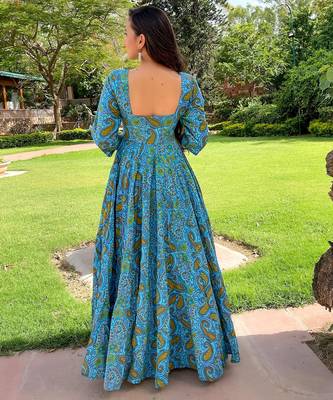 Printed cotton full flaired gown 4