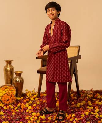 Maroon block printed cotton kurta set 4