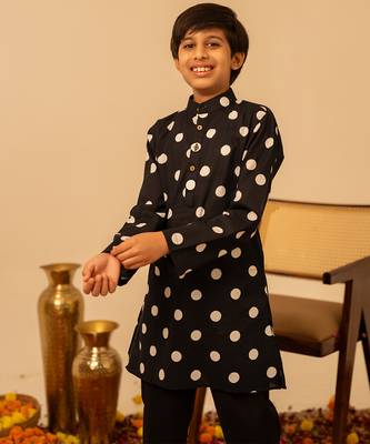 Jet black dot printed cotton kurta set 5