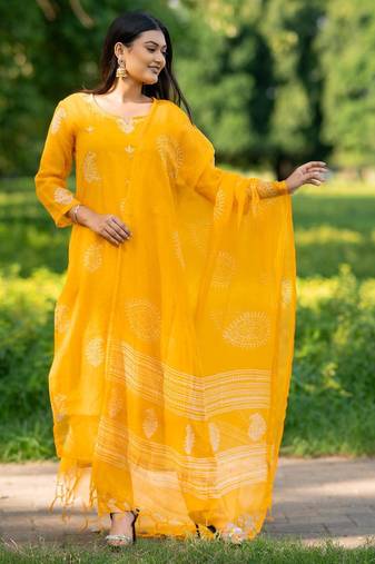Women yellow pure handblock kota doriya beautiful hand  sequence  work.  kurta set