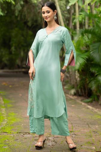 Women sea green premium crystal silk fine hand embroidery thread running stitch work on the neckline and hem, kurta set