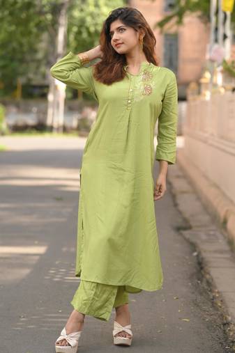 Women green premium crystal silk enhanced with fine sitara and thread work   kurta set
