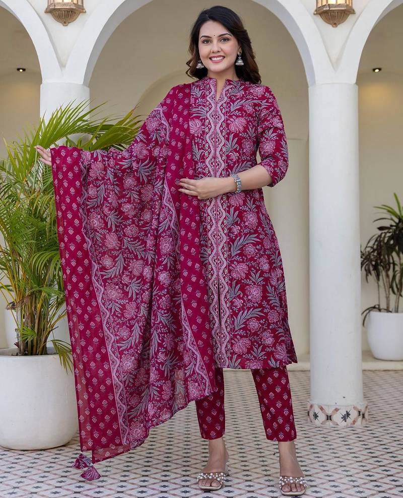 Women magenta cotton delicate sequence and moti embellishments on neckline, kurta set