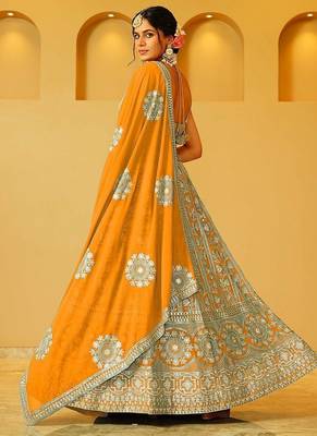 Bollywood Style Wedding Wear Lehenga Choli 2