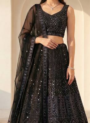 Bollywood Style Wedding Wear Lehenga Choli 2