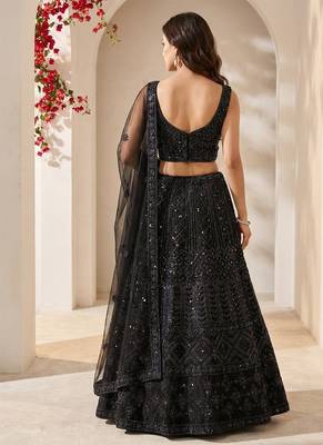 Bollywood Style Wedding Wear Lehenga Choli 3