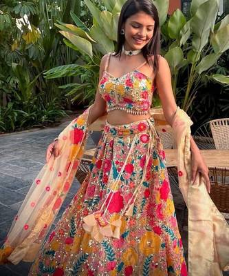 Bollywood Style Wedding Wear Lehenga Choli 3