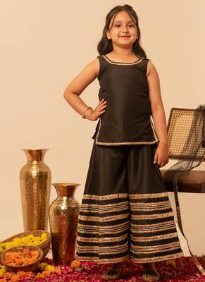 Black gota patti embroidered cotton sharara set 4