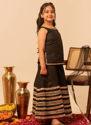 Black gota patti embroidered cotton sharara set 5