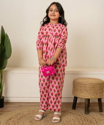 Baby pink printed cotton co ord set 4
