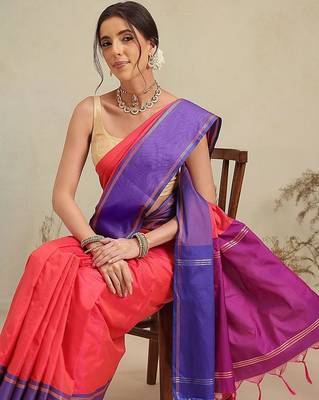 Red color blocked zari art silk handloom saree with blouse piece 3