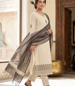 Cream cotton straight kurta pant set with charcoal grey dupatta