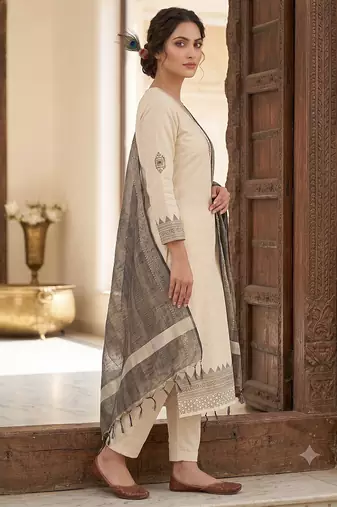 Cream cotton straight kurta pant set with charcoal grey dupatta