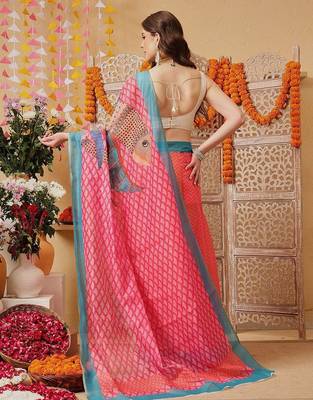 Coral printed cotton blend ethnic saree with blouse piece 2