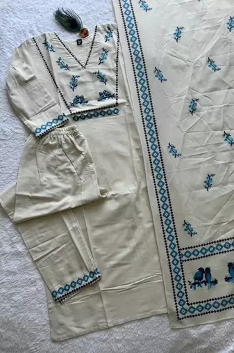 Neelambari embroidered cotton kurta set