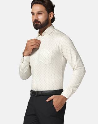 Men cream printed shirt 3