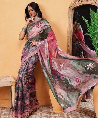 Green printed cotton blend ethnic saree with blouse piece 4