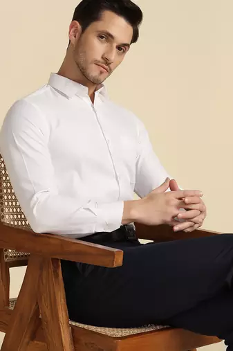 Men white textured shirt