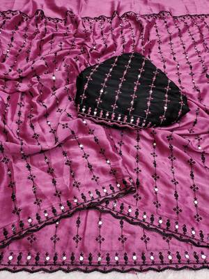 Stunning pink viscose rangoli silk saree with black embroidery and mirror work 3