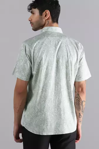 Tropical leaf printed green shirt