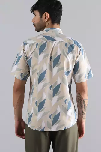 Leaf flow print shirt