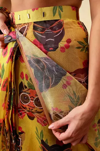 Mustard printed cotton blend ethnic saree with blouse piece