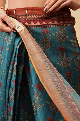 Teal printed cotton blend ethnic saree with blouse piece