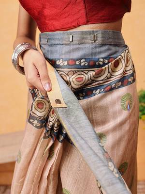 Beige printed cotton blend ethnic saree with blouse piece 5