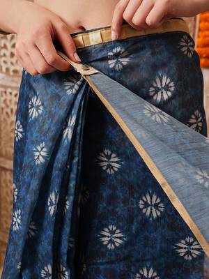 Blue printed cotton blend ethnic saree with blouse piece 4