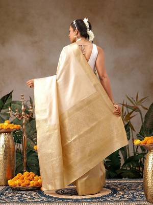 Cream woven silk blend ethnic saree with blouse piece 2