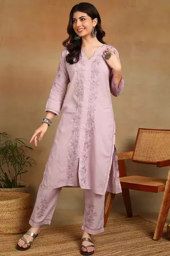 Women mauve ethnic motifs embroidered cotton front slit chikankari kurta with trousers