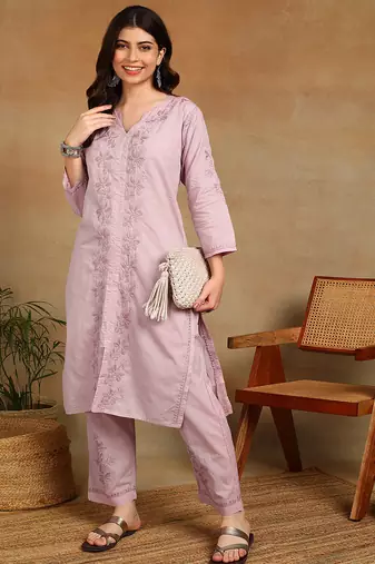 Women mauve ethnic motifs embroidered cotton front slit chikankari kurta with trousers
