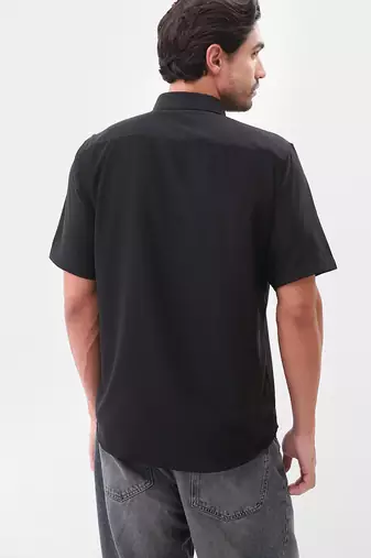 Men's black boxy fit shirt