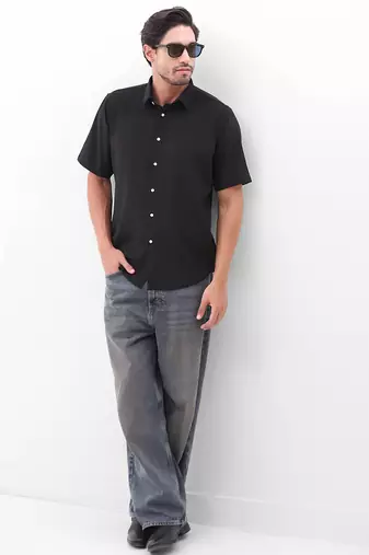 Men's black boxy fit shirt