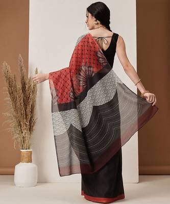 Black printed cotton blend ethnic saree with blouse piece 3