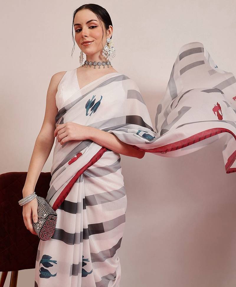 White printed cotton blend ethnic saree with blouse piece