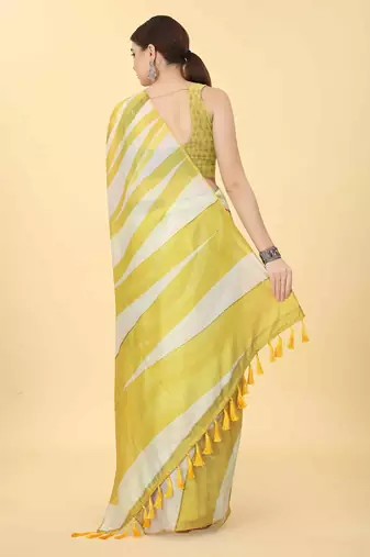 Yellow printed cotton blend ethnic saree with blouse piece