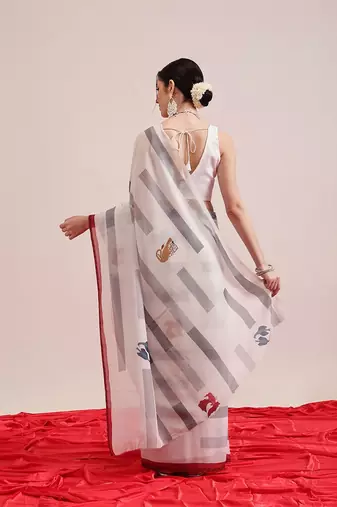 White printed cotton blend ethnic saree with blouse piece