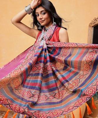Pink printed cotton blend ethnic saree with blouse piece 4