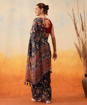 Navy blue printed cotton blend ethnic saree with blouse piece 3