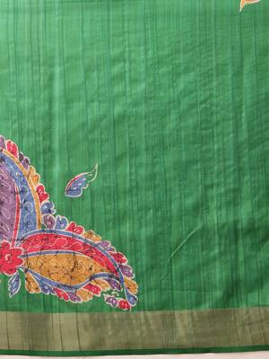 Green printed silk blend ethnic saree with blouse piece 5